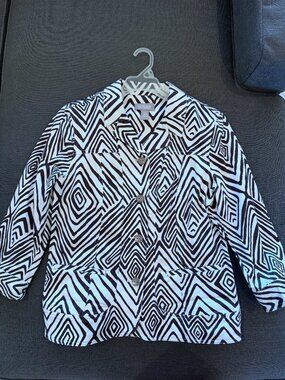 Chico’s Brown and white geometric print light jacket